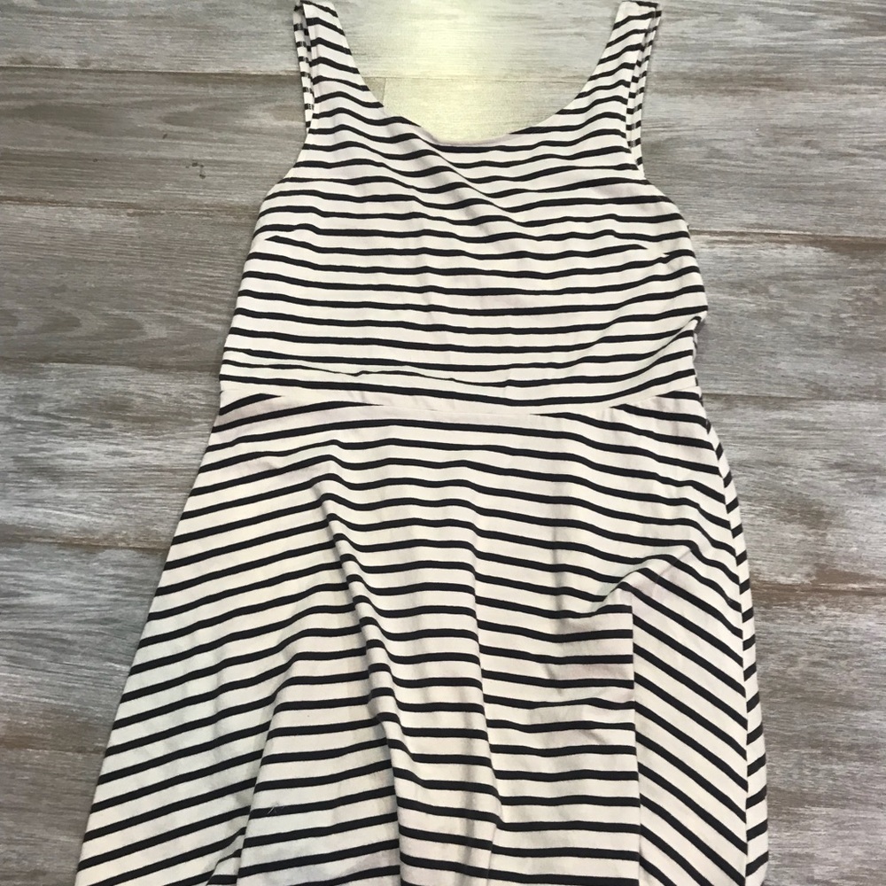 American eagle black and white dress